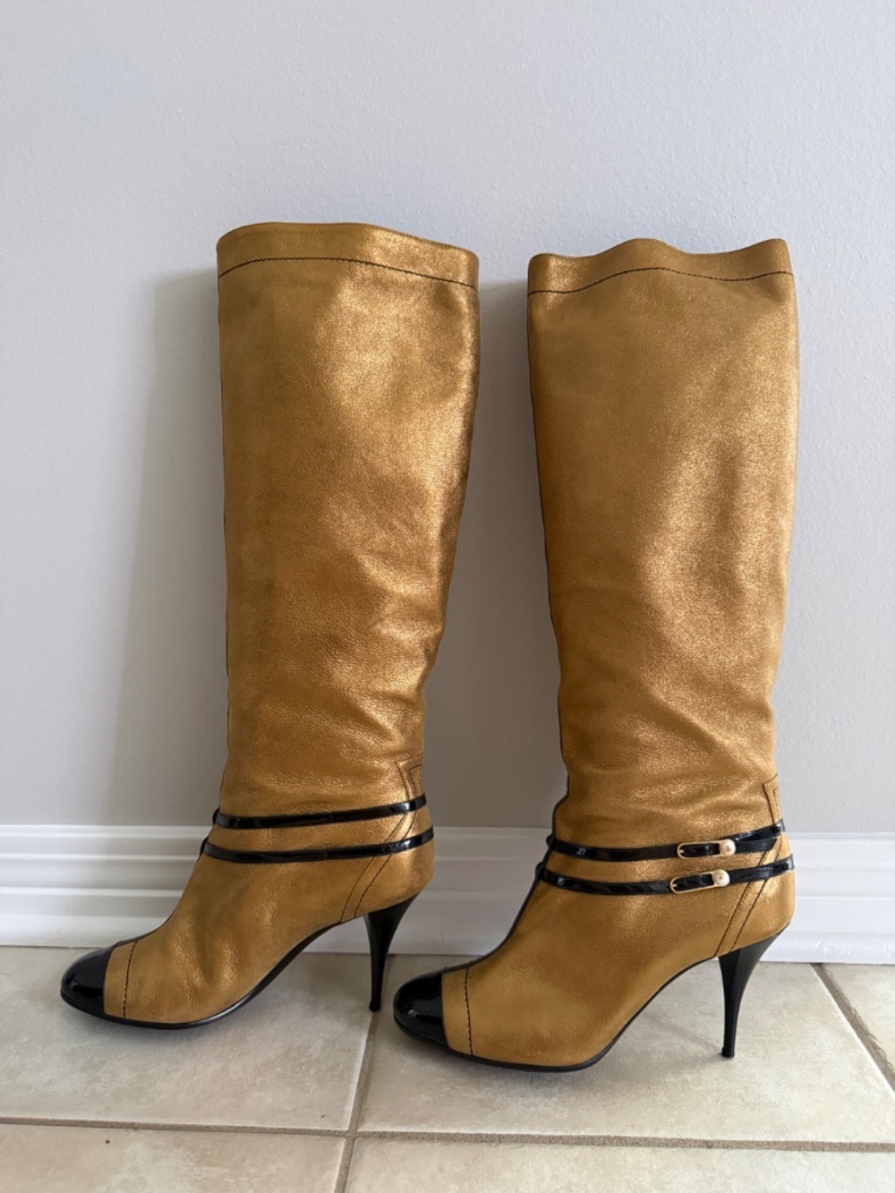 Vintage CHANEL Gold Leather CC Pearl Boots | Euro 39.5 - Picture 3 of 10
